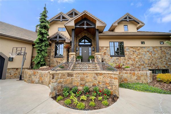 Exterior, Facade, American Craftsman
