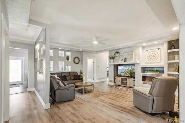 Fireplace, Interior, Living room, Pendant Lights, Recessed Lighting, Wood Texture Flooring