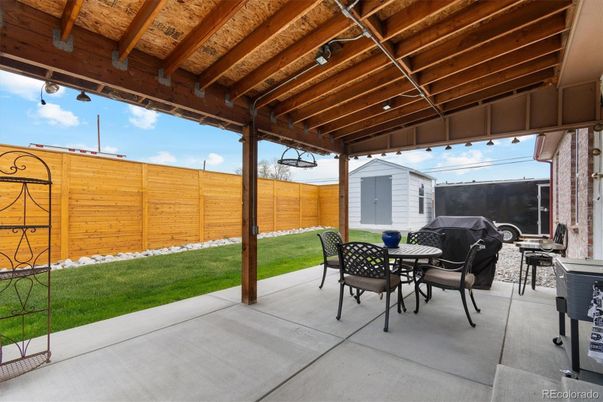 Backyard, Exterior