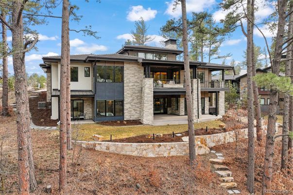 Backyard, Exterior, Facade, Modern