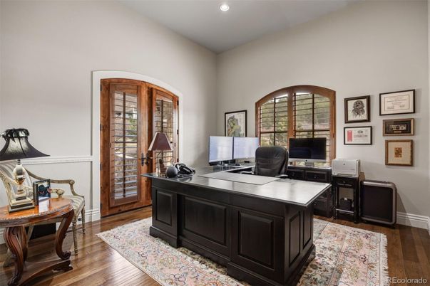 Home Office, Interior, Recessed Lighting, Wood Texture Flooring