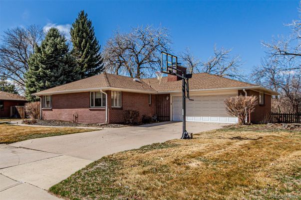 Attached, Exterior, Facade, Brick Facade, Ranch