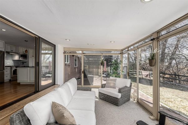 Interior, Kitchen, Living room, Pendant Lights, Recessed Lighting, Wood Texture Flooring