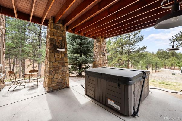 Exterior, Hot Tub