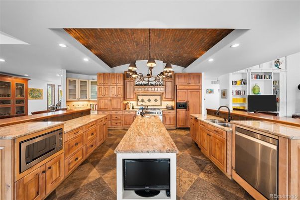 Chandelier, Interior, Kitchen, Recessed Lighting, Stainless Steel Appliances, Wooden Ceilings