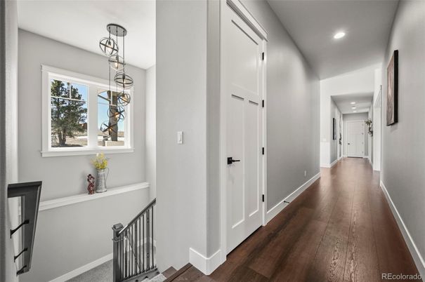 Interior, Pendant Lights, Recessed Lighting, Wood Texture Flooring
