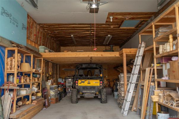 Garage, Interior