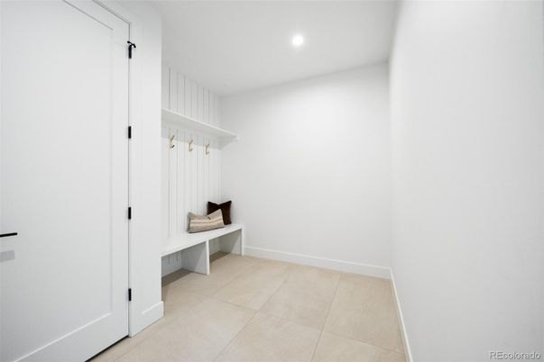 Bathroom, Empty room, Interior, Recessed Lighting