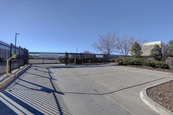 Exterior, Tennis Courts