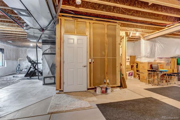Fitness Equipment, Interior, Wooden Beams