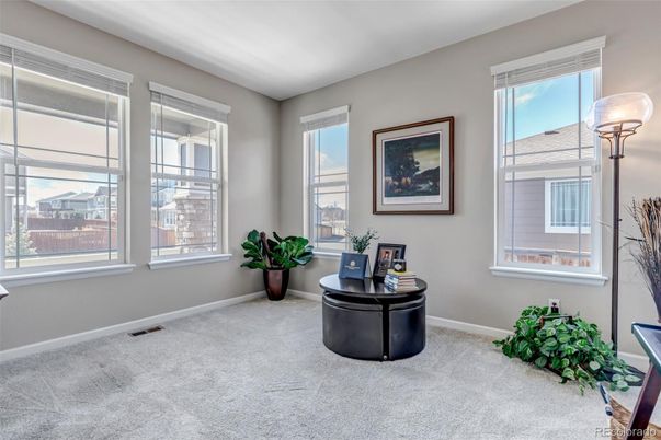 Home Office, Interior