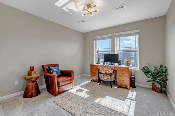 Home Office, Interior