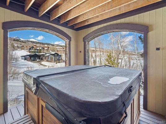 Exterior, Hot Tub