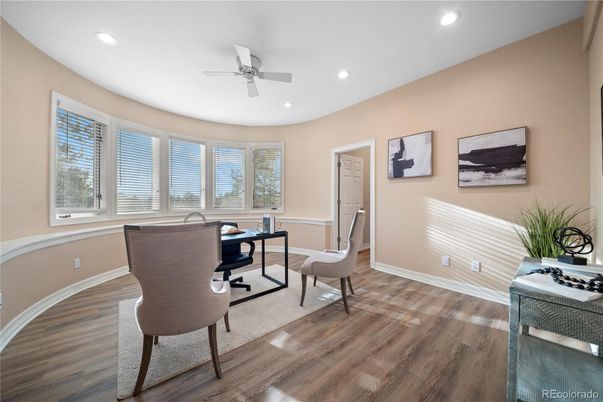 Home Office, Interior, Recessed Lighting, Wood Texture Flooring