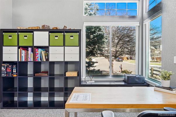 Home Office, Interior