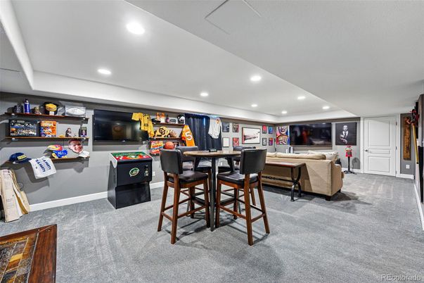 Dining room, Interior, Living room, Recessed Lighting
