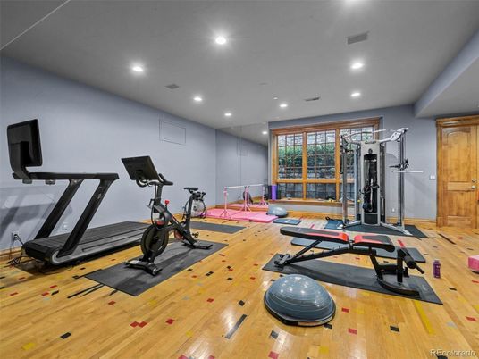 Fitness Equipment, Interior, Recessed Lighting, Wood Texture Flooring
