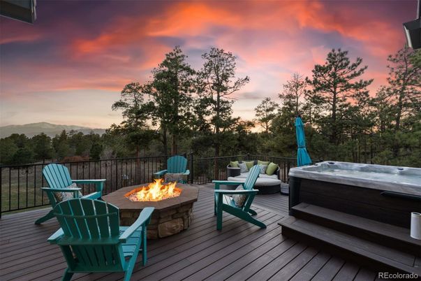 Exterior, Hot Tub