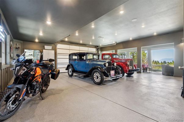 Garage, Interior, Recessed Lighting
