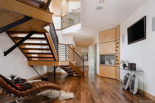 Interior, Recessed Lighting, Wood Texture Flooring