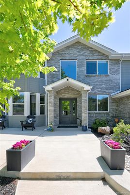Exterior, Facade, American Craftsman
