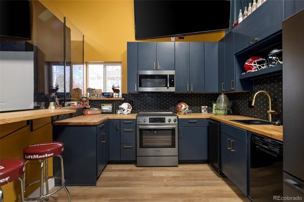 Interior, Kitchen, Stainless Steel Appliances, Wood Texture Flooring