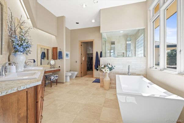 Bathroom, Dual Sink Vanities, Free Standing Baths, Interior, Recessed Lighting
