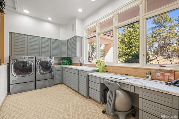 Interior, Recessed Lighting, Washer