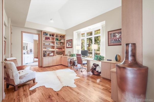 Home Office, Interior, Recessed Lighting, Wood Texture Flooring