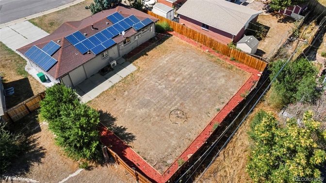 Exterior, Drone