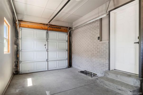 Garage, Interior, Stone Walls