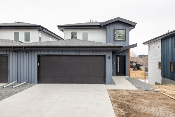 Attached, Exterior, Facade, Farmhouse