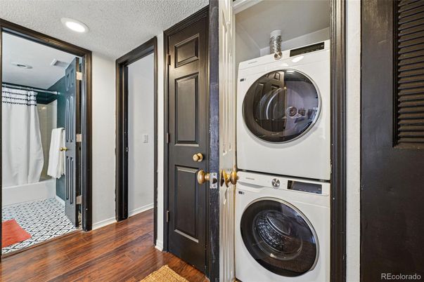 Interior, Recessed Lighting, Utility Closets, Washer, Wood Texture Flooring