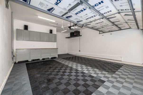 Garage, Interior