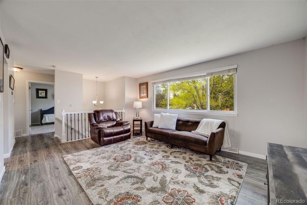 Interior, Pendant Lights, Wood Texture Flooring