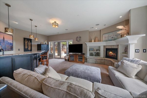 Fireplace, Interior, Living room, Pendant Lights, Recessed Lighting