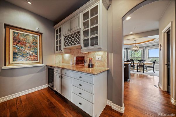 Chandelier, Dining room, Interior, Recessed Lighting, Wood Texture Flooring