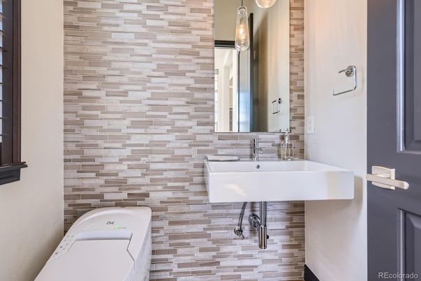 Bathroom, Interior