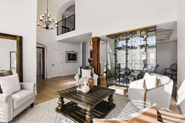 Chandelier, Dining room, Interior, Living room, Pendant Lights, Wood Texture Flooring