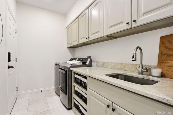 Interior, Recessed Lighting, Washer