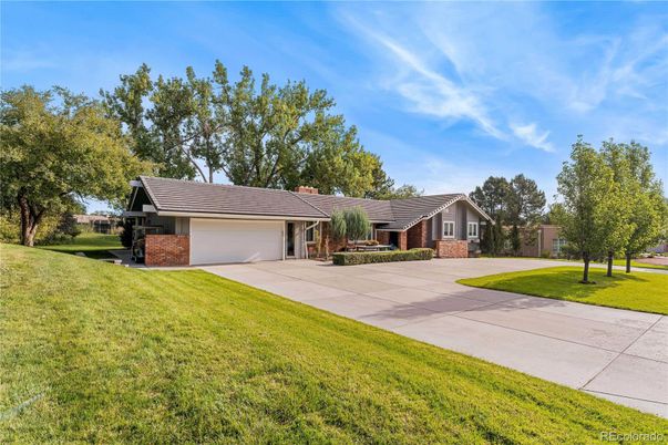 Attached, Backyard, Exterior, Facade, Brick Facade, Ranch