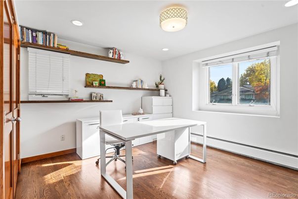 Home Office, Interior, Recessed Lighting, Wood Texture Flooring