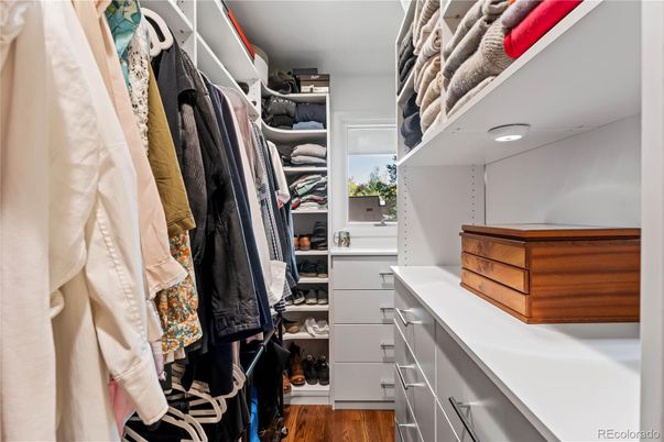 Interior, Walk-in Closets, Wood Texture Flooring