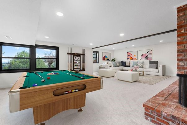 Billiard Table, Game Room, Interior, Living room, Recessed Lighting