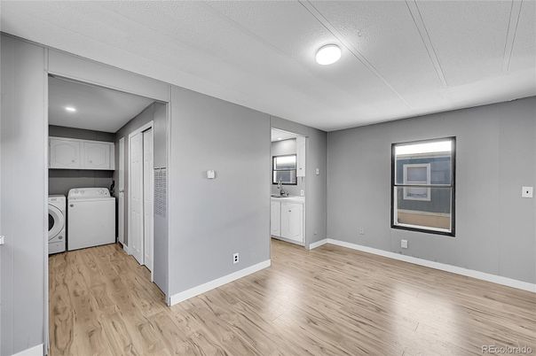 Interior, Recessed Lighting, Utility Closets, Washer, Wood Texture Flooring