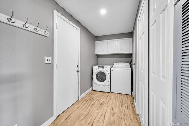 Interior, Recessed Lighting, Utility Closets, Washer, Wood Texture Flooring