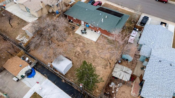 Exterior, Drone