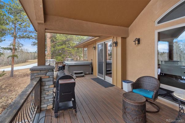 Exterior, Hot Tub