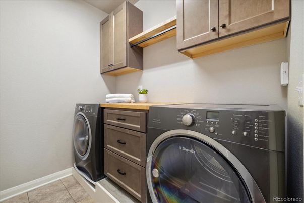 Interior, Washer