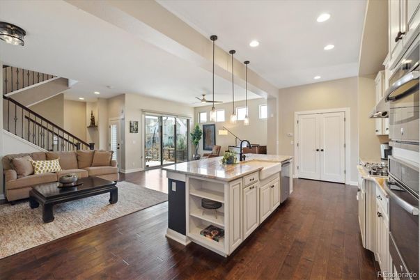 Interior, Kitchen, Living room, Pendant Lights, Recessed Lighting, Wood Texture Flooring